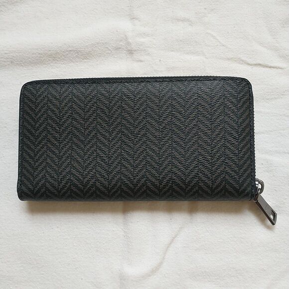 COACH Slim Zip Around Wallet Heringbone F73111 QB Black Multi Wrist New - Picture 2 of 14